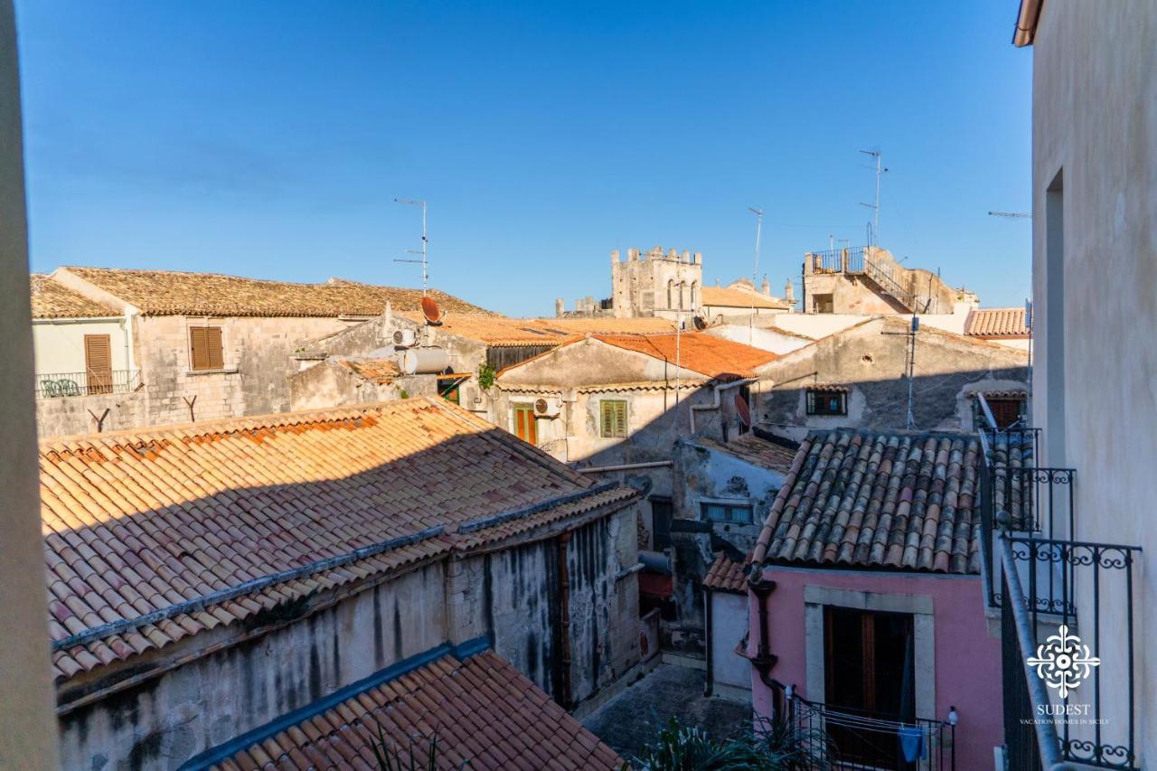 Ortigia Charming Suite Сиракузы Экстерьер фото